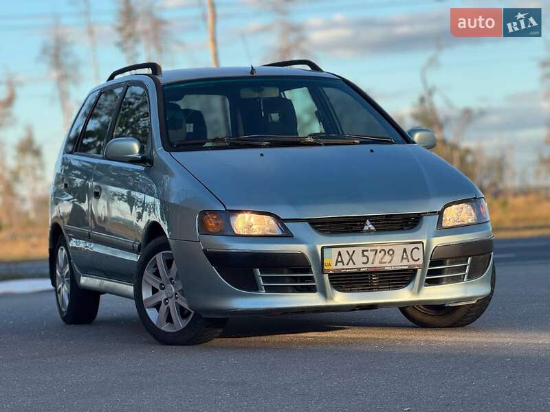 Минивэн Mitsubishi Space Star 2004 в 
