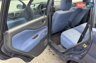 Минивэн Mitsubishi Space Star 2001 в 