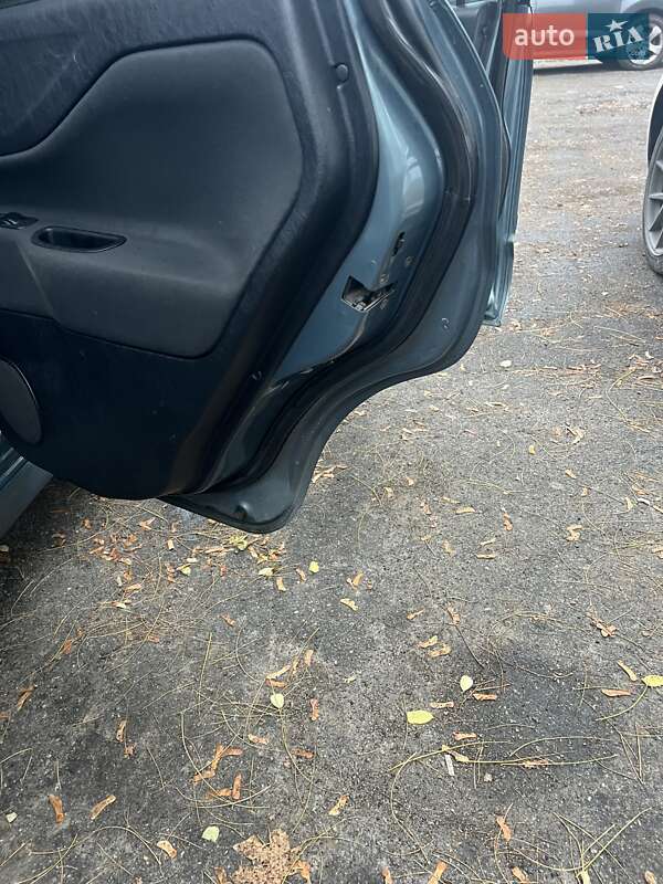 Мінівен Mitsubishi Space Star 2003 в Дніпрі фото 18 Мінівен Mitsubishi Space Star 2003 в Дніпрі