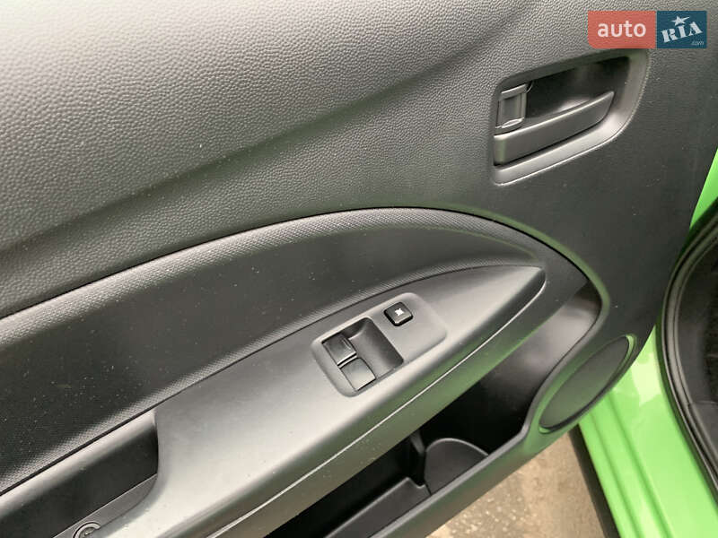 Хетчбек Mitsubishi Space Star 2013 в Луцьку фото 10 Хетчбек Mitsubishi Space Star 2013 в Луцьку