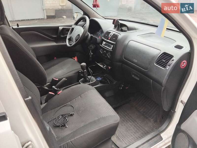 Минивэн Mitsubishi Space Star 2004 в Днепре