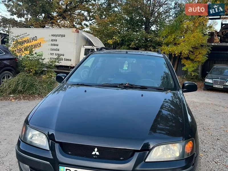 Mitsubishi Space Star 2004