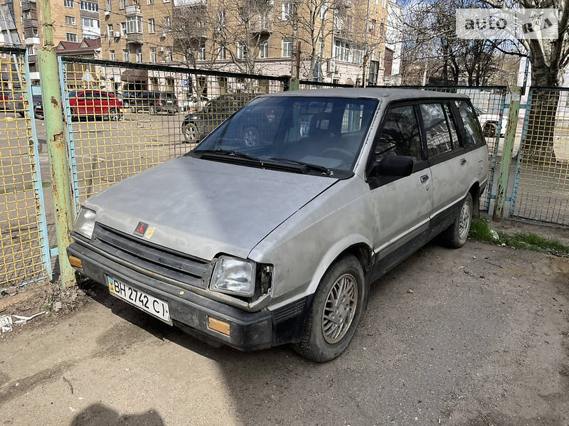 Минивэн Mitsubishi Space Wagon 1987 в Одессе