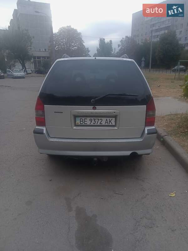 Минивэн Mitsubishi Space Wagon 2003 в Чигирине
