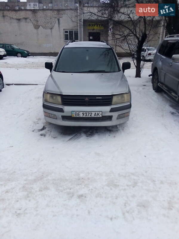 Минивэн Mitsubishi Space Wagon 2003 в Чигирине