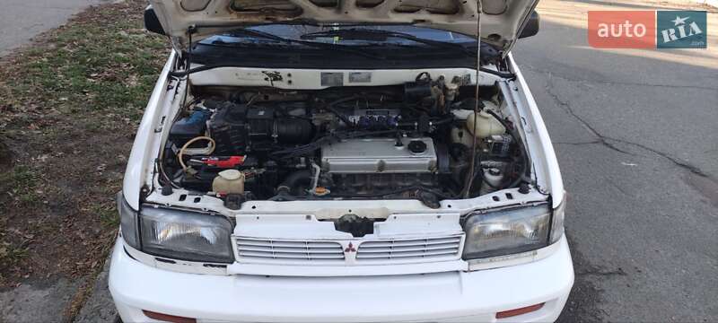 Минивэн Mitsubishi Space Wagon 1993 в Киеве фото 18 Минивэн Mitsubishi Space Wagon 1993 в Киеве
