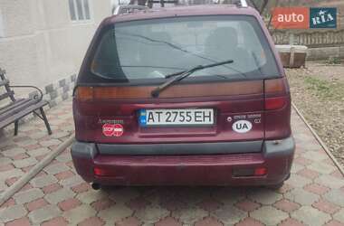 Минивэн Mitsubishi Space Wagon 1993 в 