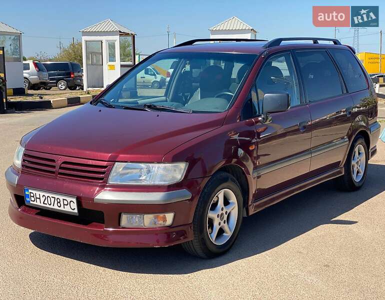 Мінівен Mitsubishi Space Wagon 1999 в 