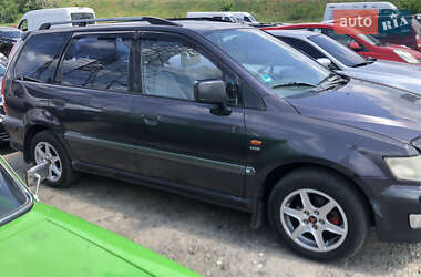 Минивэн Mitsubishi Space Wagon 1999 в 
