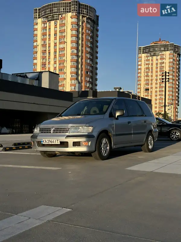 Mitsubishi Space Wagon