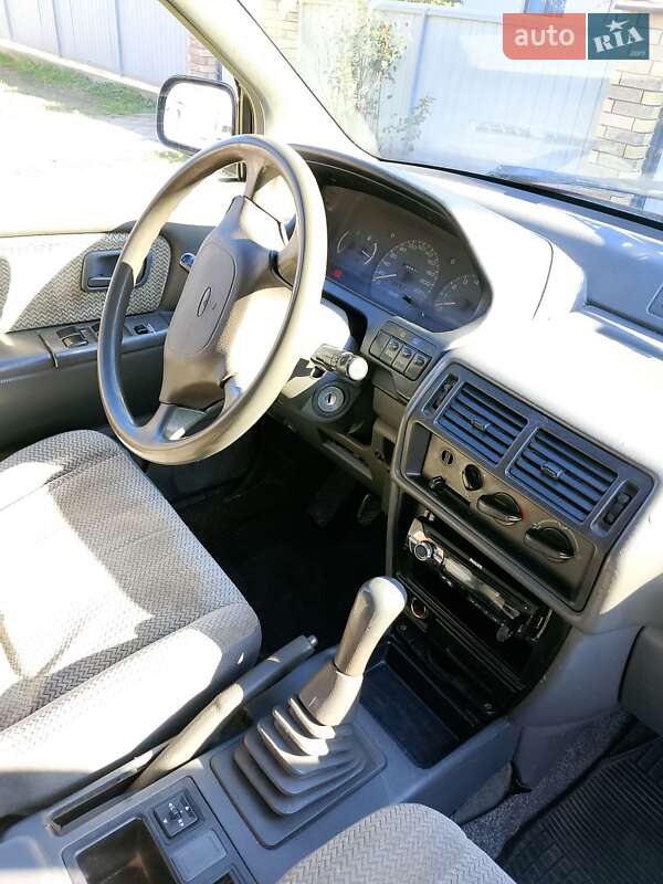 Минивэн Mitsubishi Space Wagon 1994 в Ивано-Франковске фото 6 Минивэн Mitsubishi Space Wagon 1994 в Ивано-Франковске