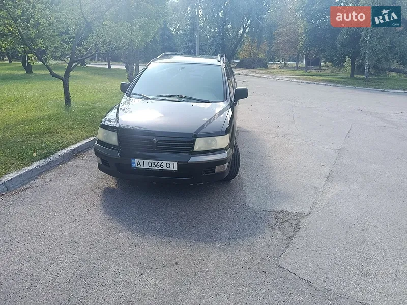 Mitsubishi Space Wagon 2003