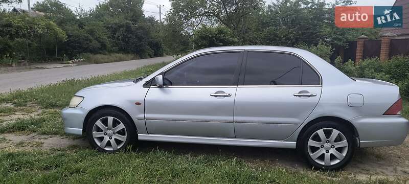 Седан Mitsubishi Virage 2004 в Запорожье