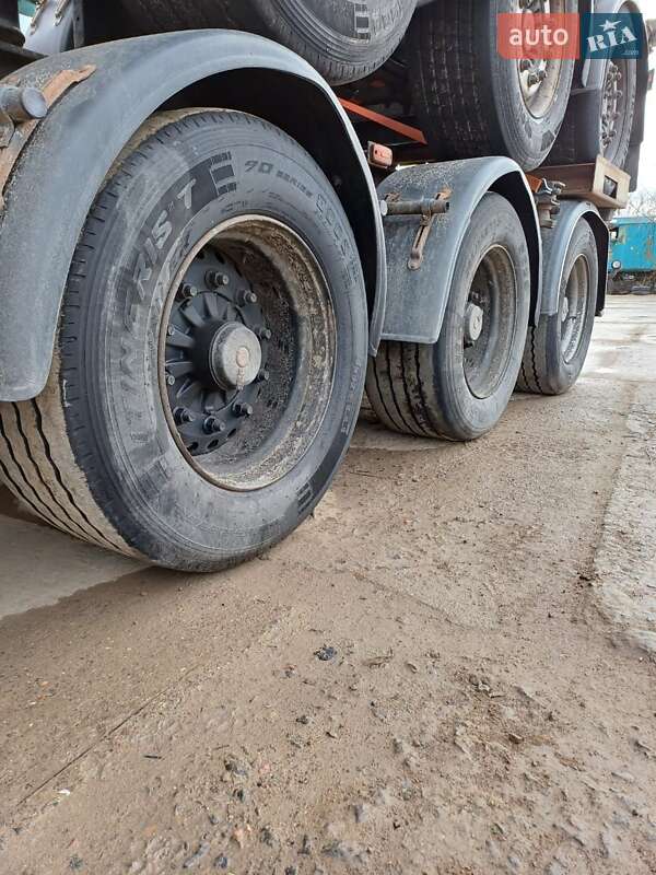 Контейнеровоз полуприцеп MKF Metallbau CS 40G 2005 в Одессе