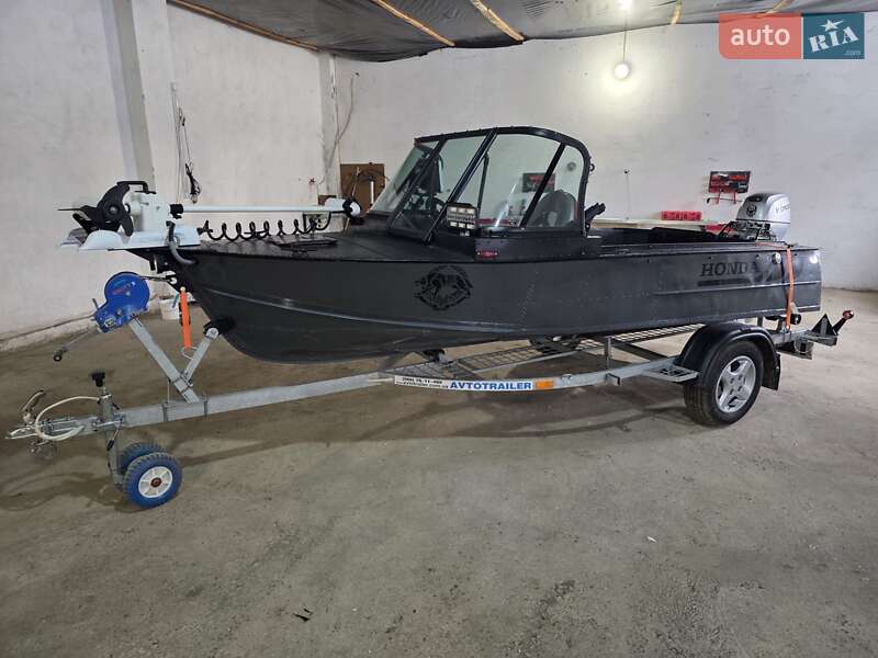 Катер МКМ Херсонка 1971 в Черновцах фото 17 Катер МКМ Херсонка 1971 в Черновцах