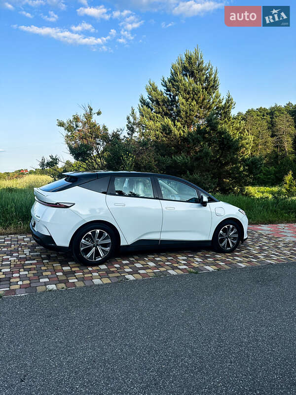 Хетчбек Modern Auto Modern IN 2024 в Києві