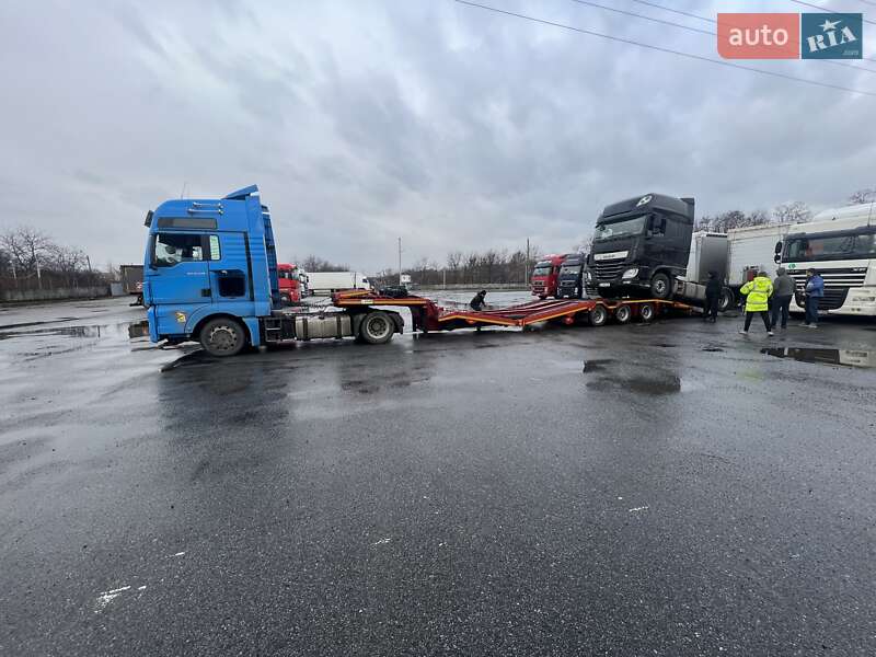 Автовоз Montenegro SHLF 1997 в Львове