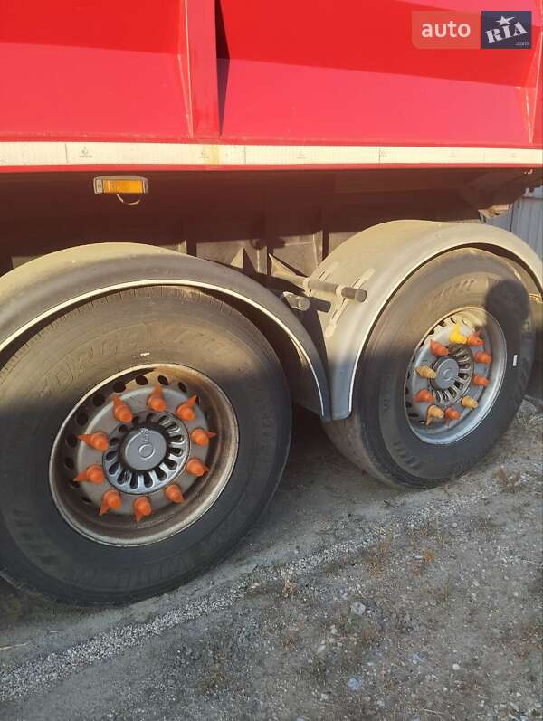 Зерновоз - полуприцеп Montracon SMR 2004 в Новой Басане фото 5 Зерновоз - полуприцеп Montracon SMR 2004 в Новой Басане