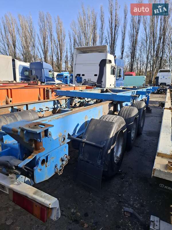 Контейнеровоз напівпричіп Montracon SMR 2000 в Одесі