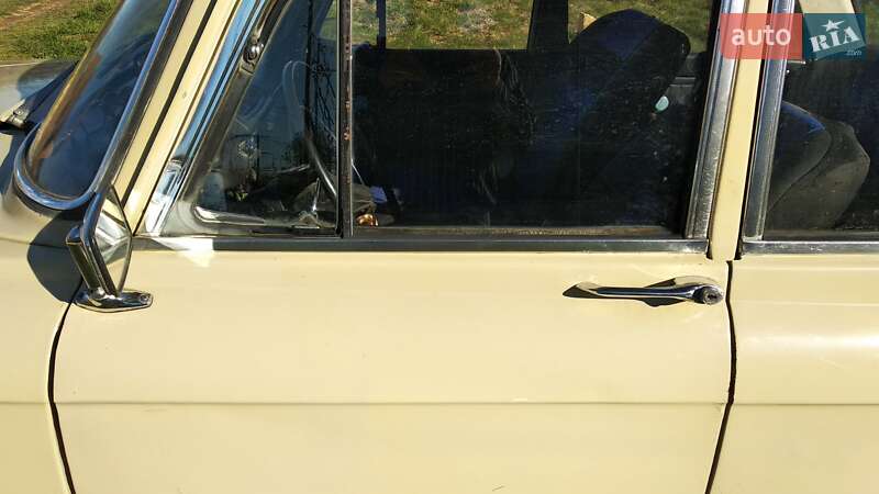 Седан Москвич/АЗЛК 2140 1977 в Бориславе