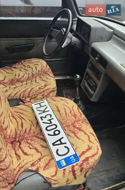 Седан Москвич/АЗЛК 2140 1987 в  фото 3 Седан Москвич/АЗЛК 2140 1987 в