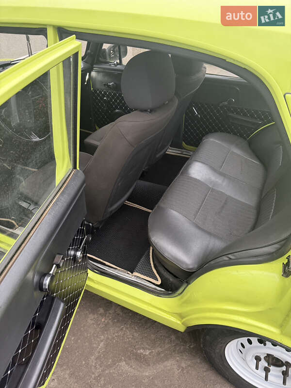 Седан Москвич/АЗЛК 2140 1980 в Чернігові