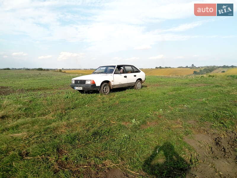 Хэтчбек Москвич/АЗЛК 2141 1992 в Львове