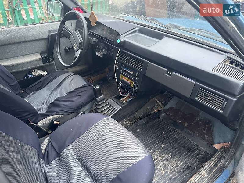 Хетчбек Москвич/АЗЛК 2141 1991 в Ямполі
