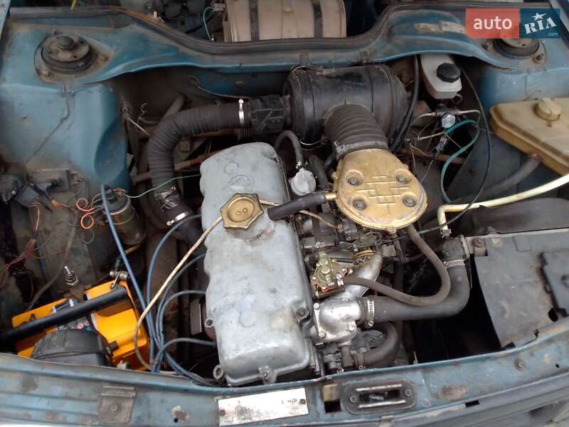 Седан Москвич/АЗЛК 2141 1990 в Бородянке