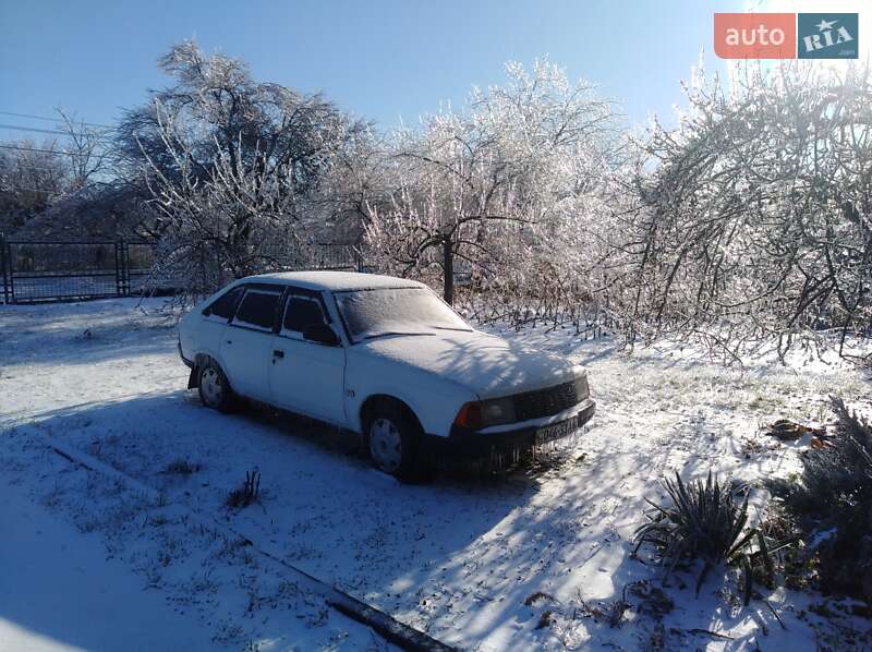 Хэтчбек Москвич/АЗЛК 2141 1991 в Кривом Роге