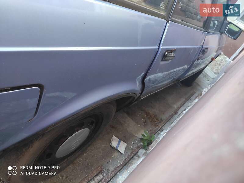 Хэтчбек Москвич/АЗЛК 2141 1992 в Павлограде