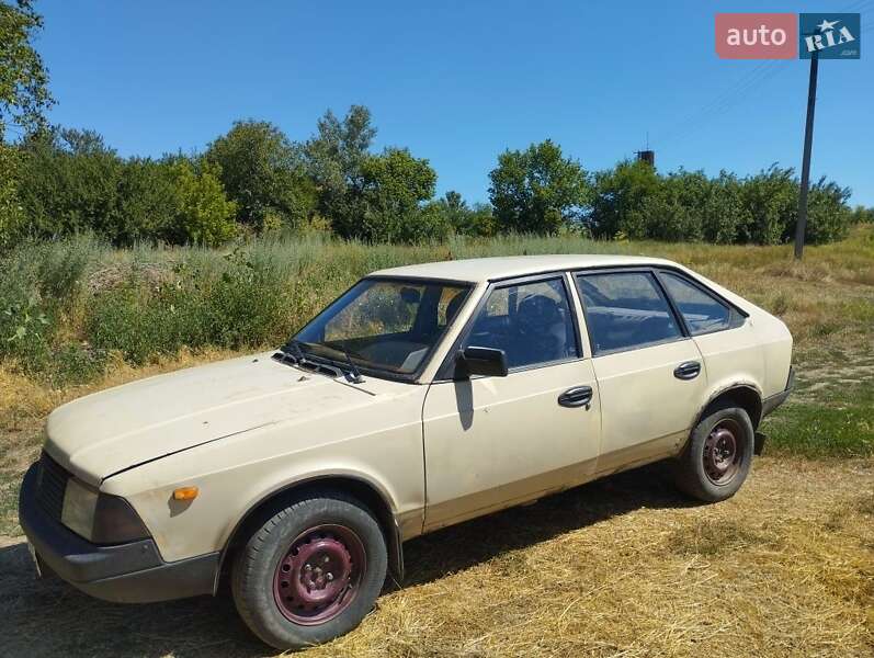 Хэтчбек Москвич/АЗЛК 2141 1990 в Соленом