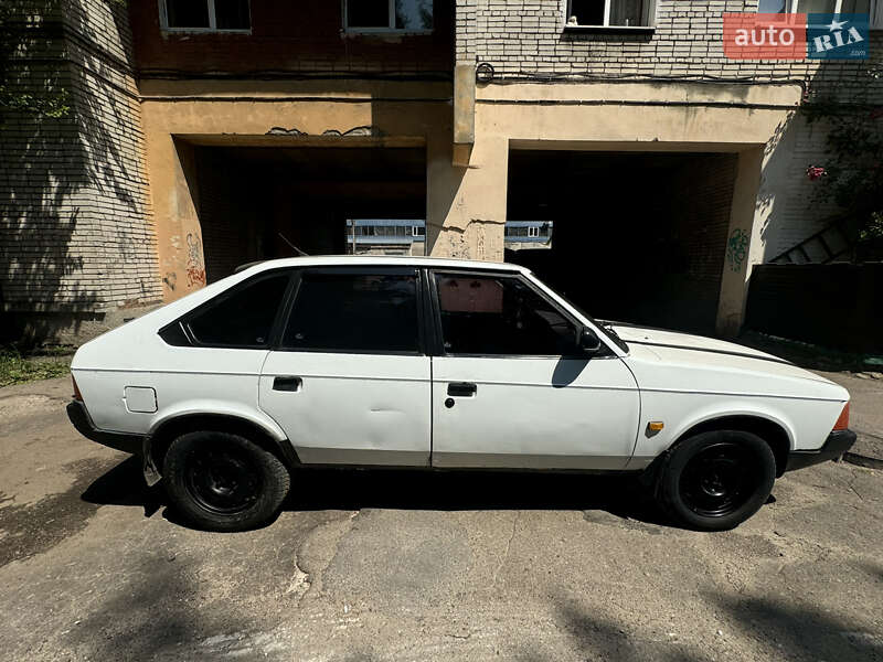 Седан Москвич/АЗЛК 2141 1991 в Львове