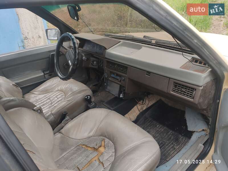Хетчбек Москвич/АЗЛК 2141 1990 в Кременчуці
