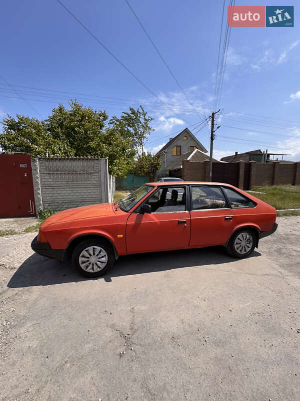 Хэтчбек Москвич/АЗЛК 2141 1991 в Херсоне