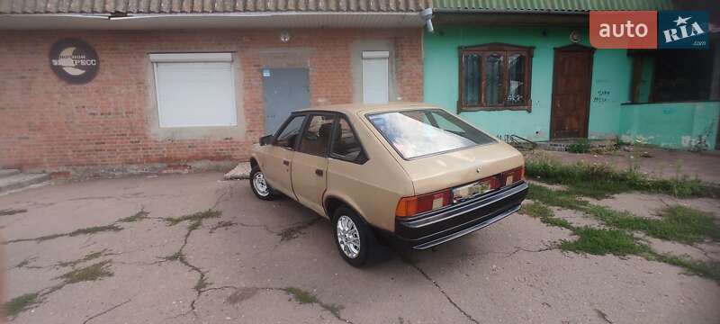 Хетчбек Москвич/АЗЛК 2141 1988 в Прилуках