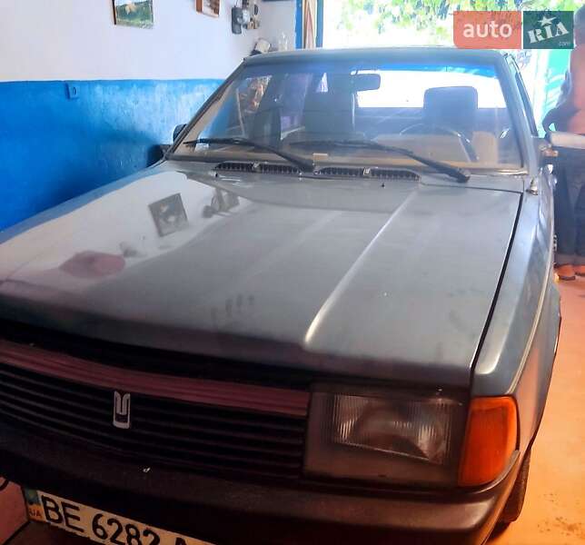 Хэтчбек Москвич/АЗЛК 2141 1990 в Николаеве