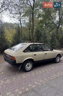 Хэтчбек Москвич/АЗЛК 2141 1990 в 