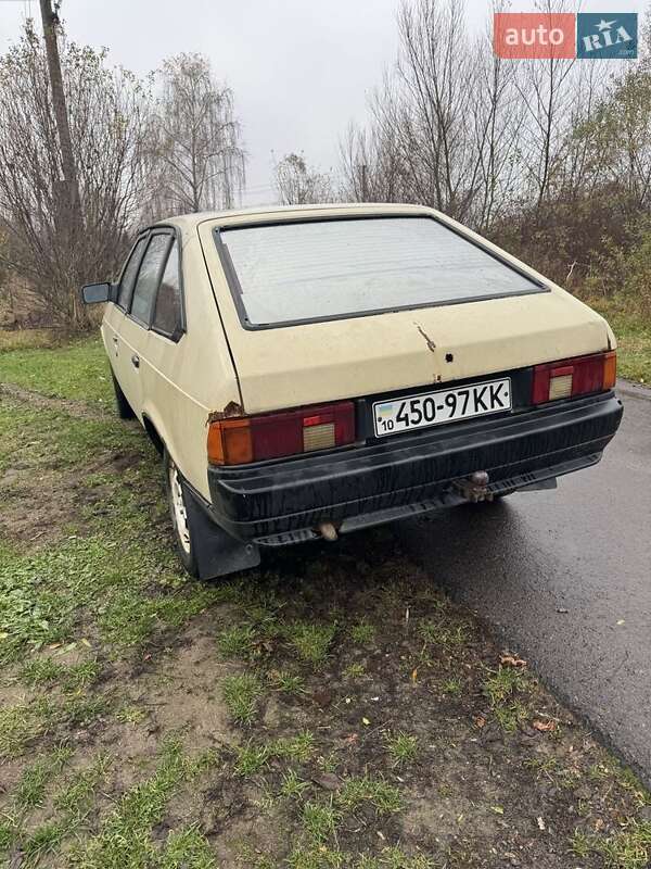 Хэтчбек Москвич/АЗЛК 2141 1989 в Тячеве