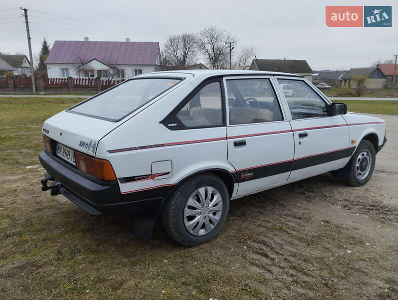 Хэтчбек Москвич/АЗЛК 2141 1992 в Кременце