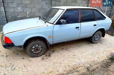 Хэтчбек Москвич/АЗЛК 2141 1993 в Николаеве