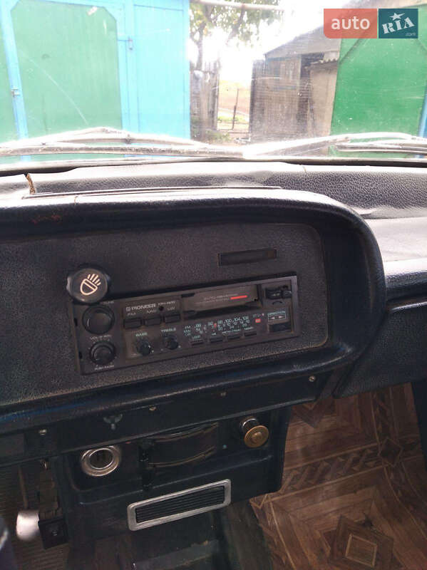 Седан Москвич/АЗЛК 412 1972 в Снигиревке фото 6 Седан Москвич/АЗЛК 412 1972 в Снигиревке