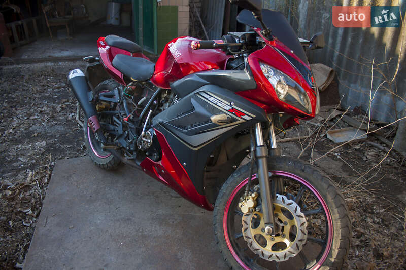 Спортбайк Musstang MT 200-10 2013 в Сахновщине
