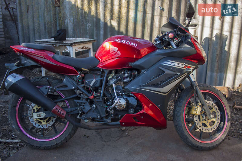 Спортбайк Musstang MT 200-10 2013 в Сахновщине