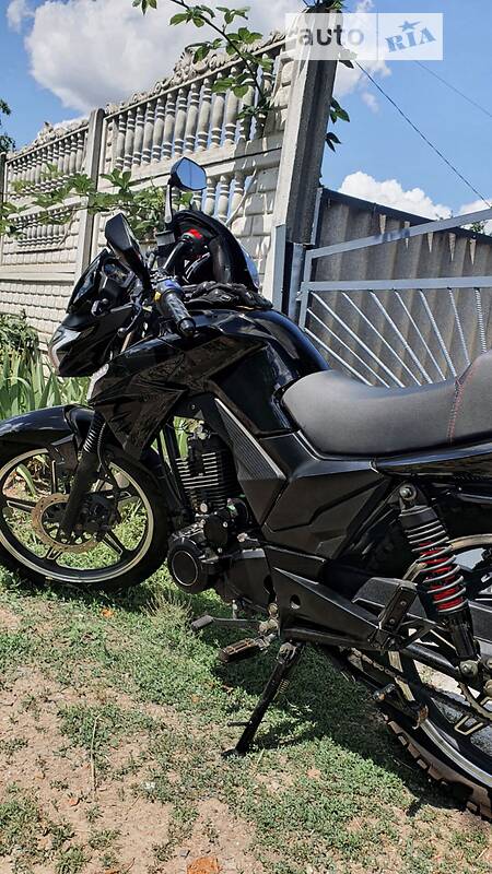 Мотоцикл Классик Musstang MT 200-4V 2018 в Первомайске фото 3 Мотоцикл Классик Musstang MT 200-4V 2018 в Первомайске