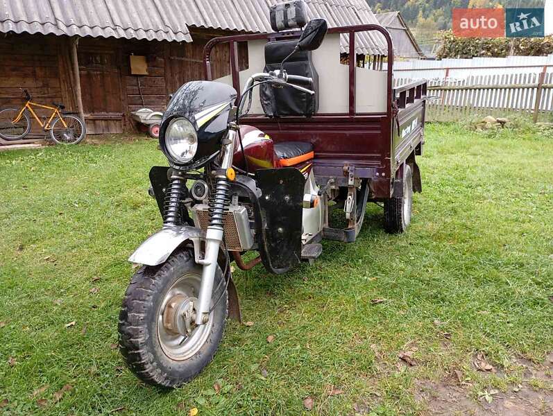 Трицикл Musstang MT 200ZH-4V 2017 в Вигоді фото 2 Трицикл Musstang MT 200ZH-4V 2017 в Вигоді