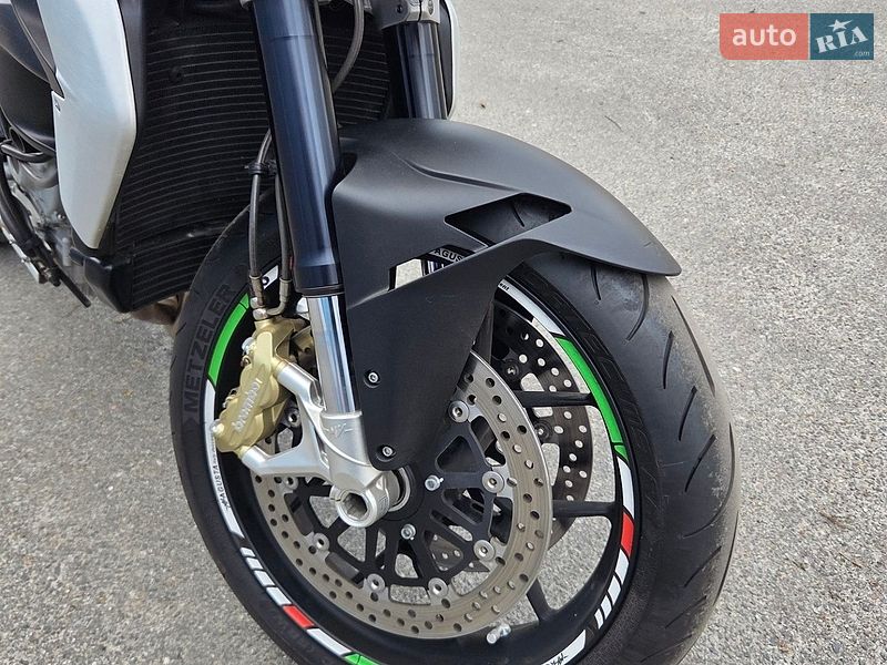 Мотоцикл Без обтекателей (Naked bike) Mv agusta Brutale 2013 в Киеве