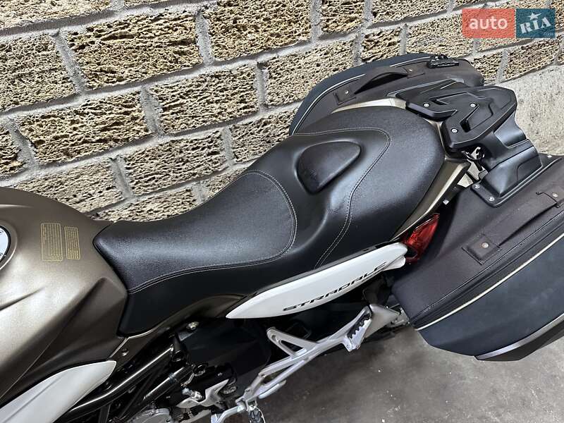 Мотоцикл Без обтекателей (Naked bike) Mv agusta Stradale 800 2015 в Одессе
