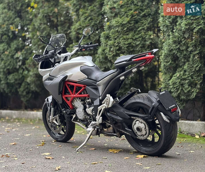 Мотоцикл Туризм Mv agusta Turismo Veloce 2015 в Киеве фото 11 Мотоцикл Туризм Mv agusta Turismo Veloce 2015 в Киеве
