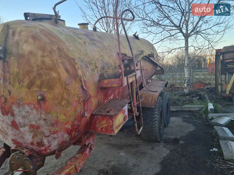 Цистерна МЖТ 10 2008 в Хмільнику